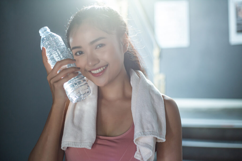 Hydration Habits: Fueling Your Body for Optimal Performance and Recovery