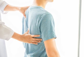 Upper Back Pain: Causes, Symptoms & Physiotherapy Treatment